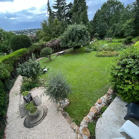 Du Sentier Bed and breakfast